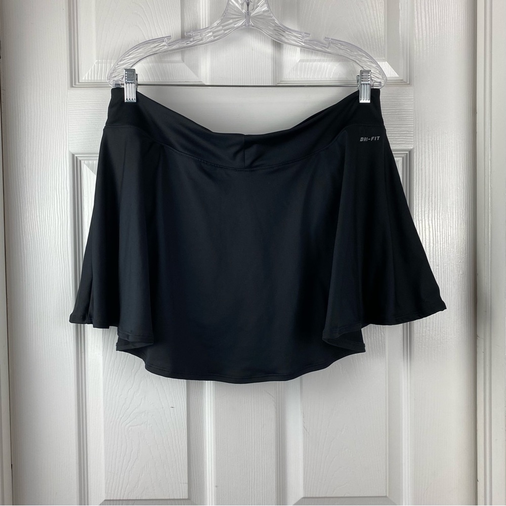 Nike Dri-Fit Baseline Tennis Skort in Black - Picture 6 of 8